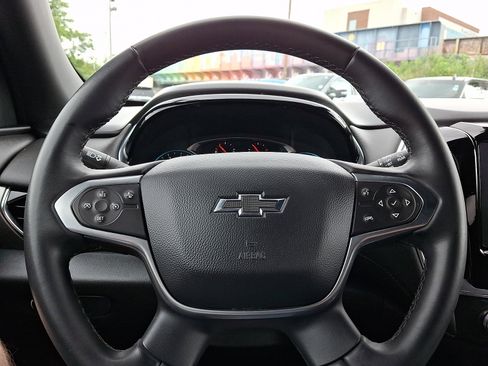 Certified 2023 Chevrolet Traverse LT FWD image 20