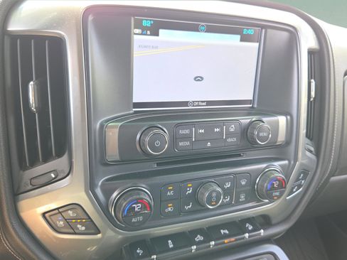 Used 2018 Chevrolet Silverado 2500 LTZ w/ Vortec Plus Package AWD/4WD image 20