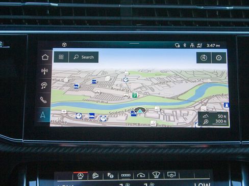 Used 2024 Audi SQ8 Prestige image 16