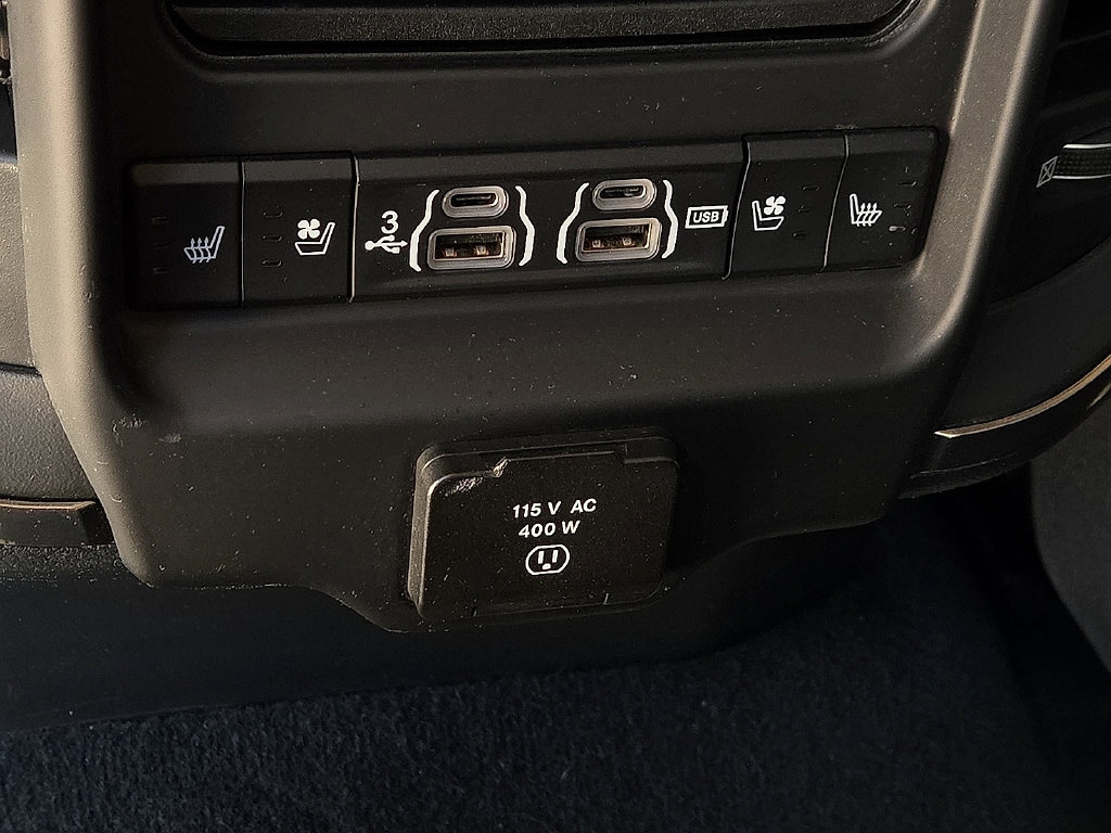 Used 2019 RAM 1500 Limited AWD/4WD image 9