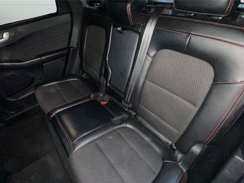 Used 2024 Ford Escape ST-Line image 30