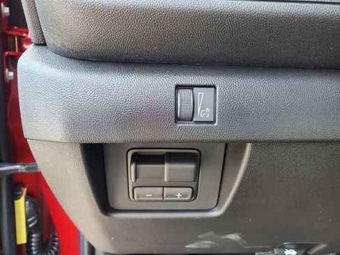 New 2026 Chevrolet Colorado Trail Boss AWD/4WD image 8