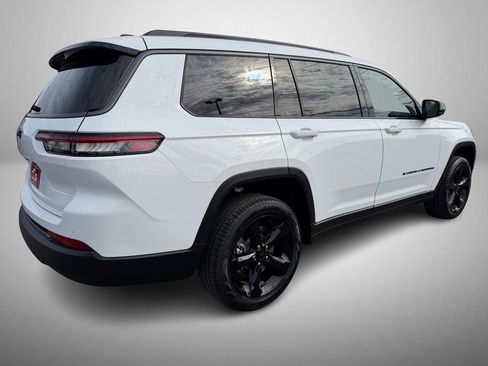 New 2026 Jeep Grand Cherokee L Limited w/ Limited Altitude Package RWD image 3