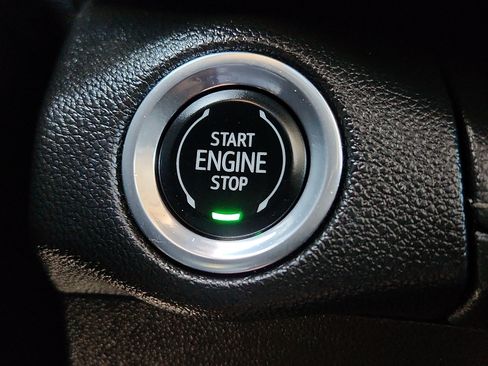 Used 2023 Buick Envision Essence FWD image 15