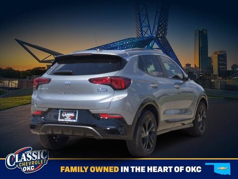 Used 2025 Buick Encore GX Sport Touring FWD image 7