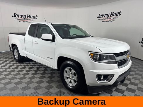 Used 2020 Chevrolet Colorado W/T w/ WT Convenience Package image 6