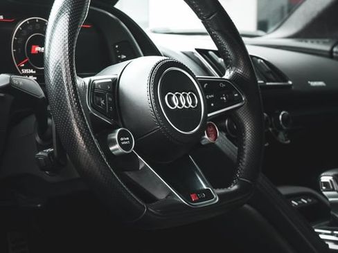 Used 2017 Audi R8 V10 AWD/4WD image 22