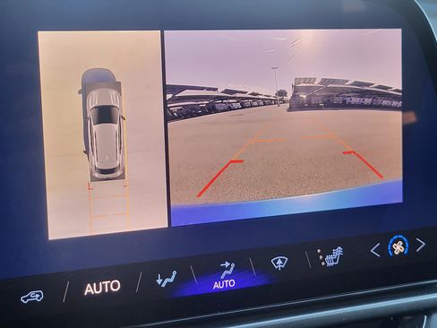 Used 2025 Chevrolet Equinox EV RS AWD/4WD image 16