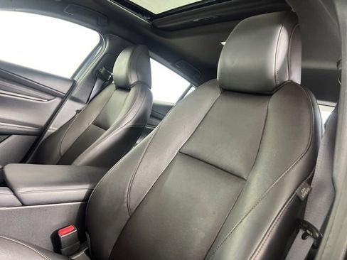 Used 2022 MAZDA MAZDA3 s image 19