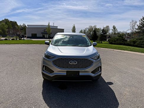 Used 2023 Ford Edge SEL AWD/4WD image 4