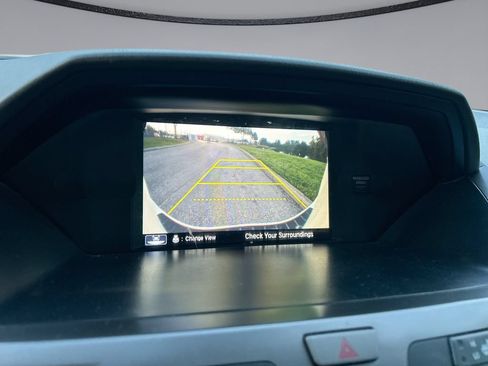 Used 2014 Honda Odyssey Touring Elite image 25