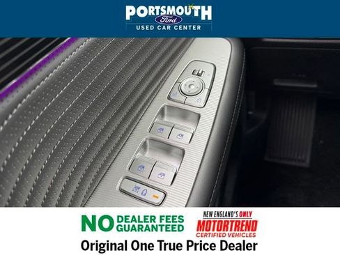 Used 2024 Hyundai Palisade Calligraphy image 25