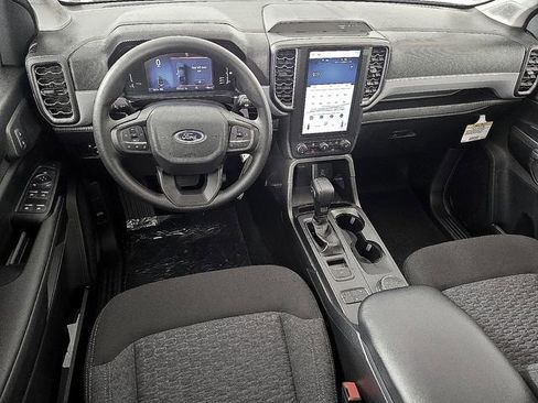 Used 2025 Ford Ranger XL image 11