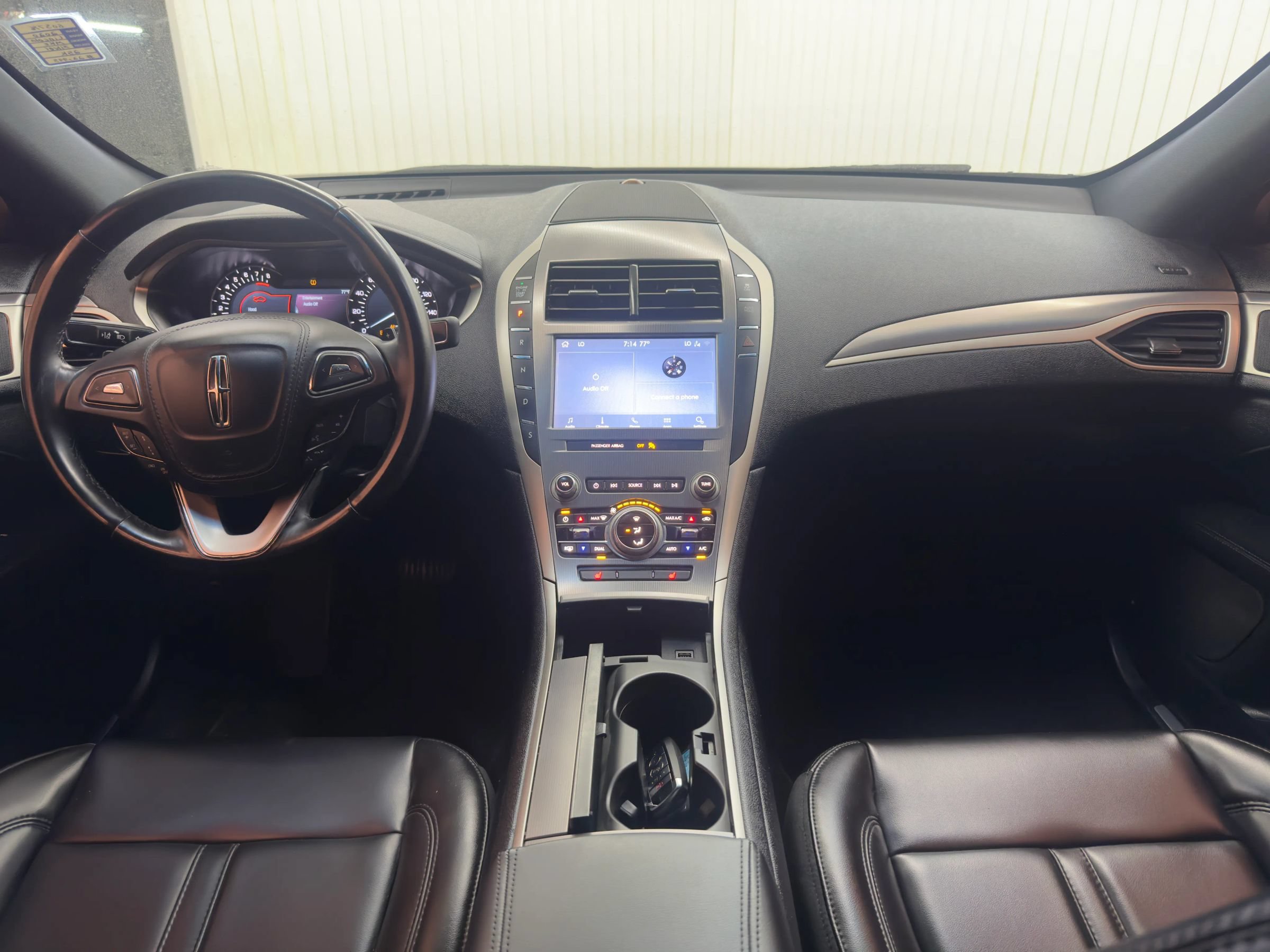 Used 2020 Lincoln MKZ FWD image 13