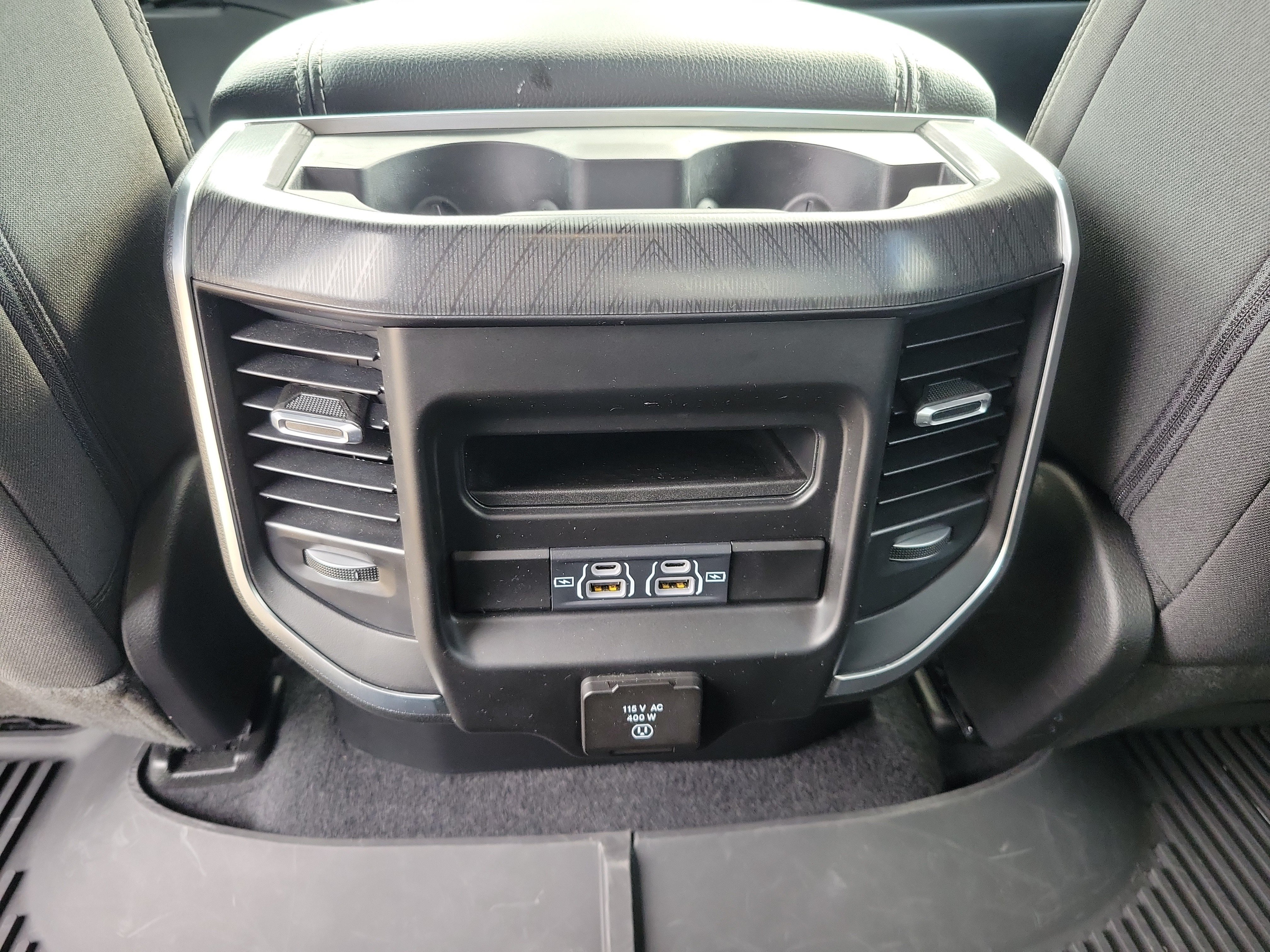 Used 2025 RAM 1500 Big Horn AWD/4WD image 9
