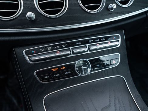 Used 2019 Mercedes-Benz E 450 4MATIC Sedan image 31