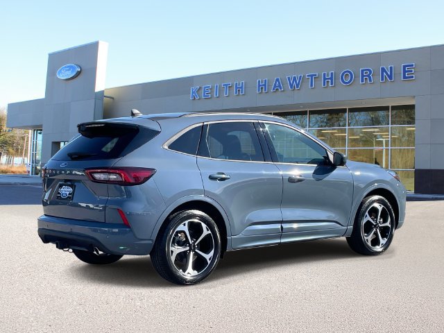 Used 2025 Ford Escape ST-Line Elite w/ Premium Technology Package AWD/4WD image 6