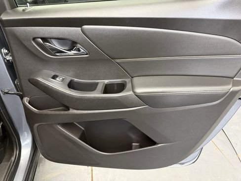 Used 2021 Chevrolet Traverse LT w/ LPO, Floor Liner Package image 54