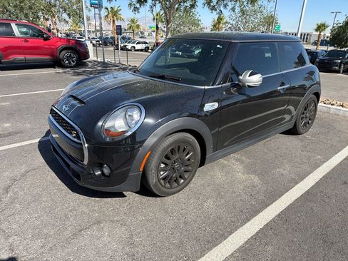 Used 2014 MINI Cooper S FWD image 2