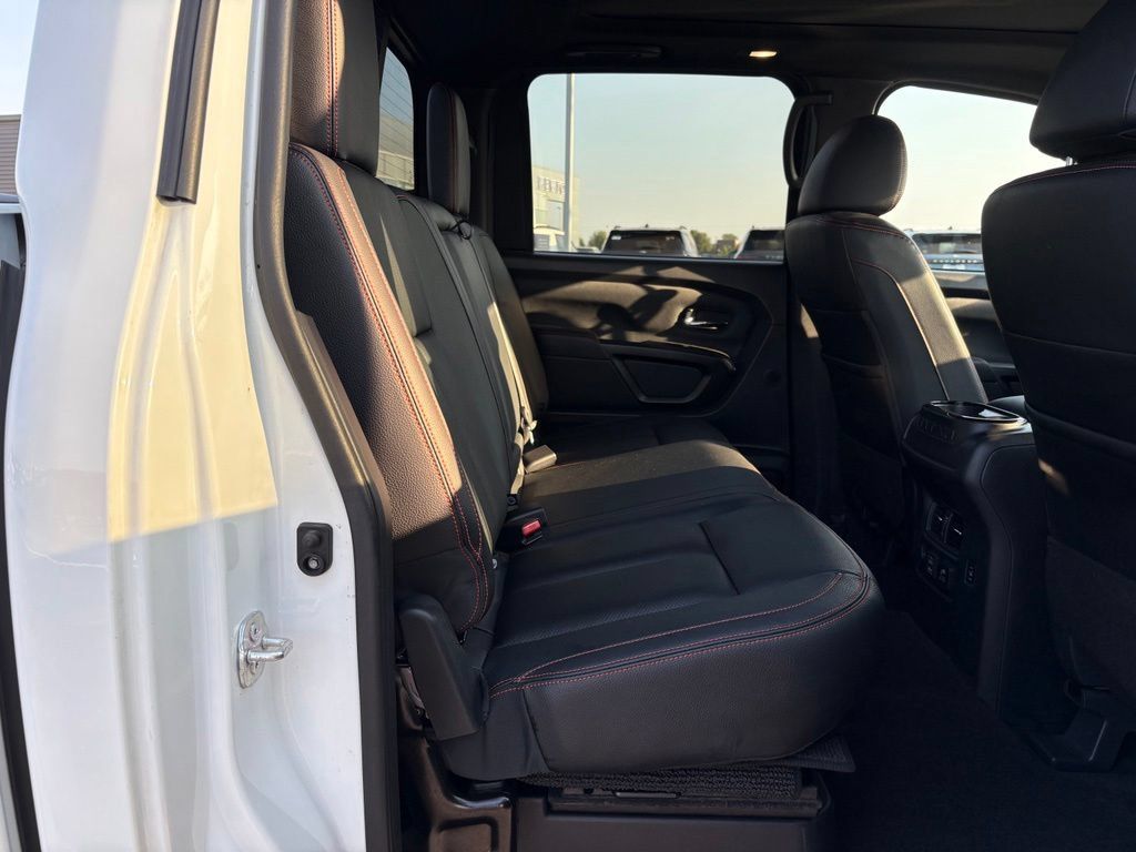 Used 2024 Nissan Titan PRO-4X w/ Pro-4x Convenience Package AWD/4WD image 16