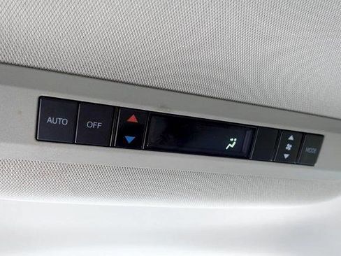 Certified 2023 Toyota Sienna LE FWD image 28