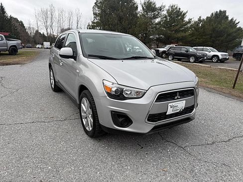 Used 2015 Mitsubishi Outlander Sport ES image 7