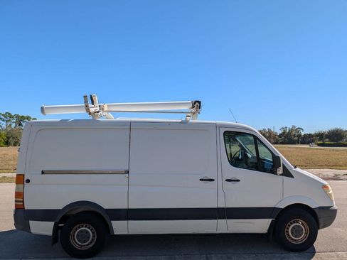 Used 2007 Dodge Sprinter 2500 image 5