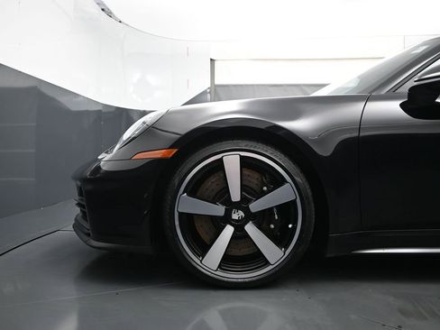Certified 2026 Porsche 911 Targa 4S AWD/4WD image 5