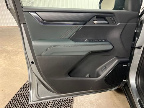 Certified 2025 GMC Acadia AT4 image 16