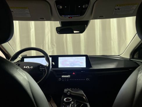 Used 2023 Kia EV6 Wind image 17