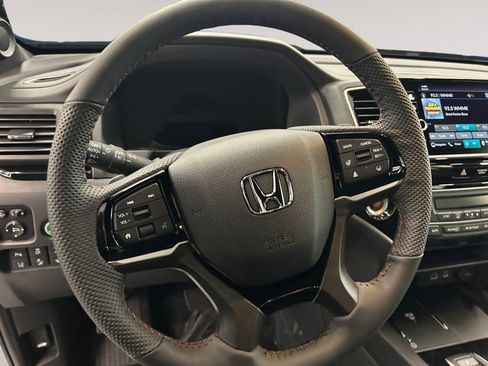 New 2026 Honda Ridgeline Black Edition image 12