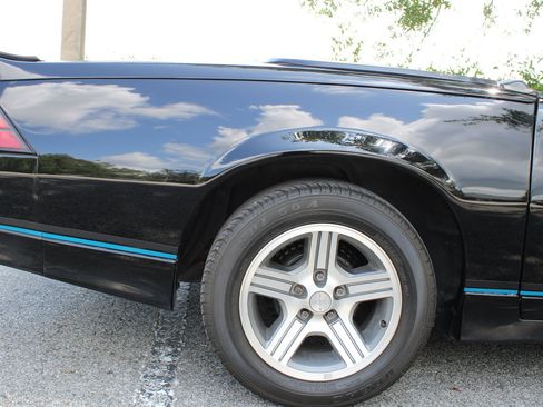 Used 1988 Chevrolet Camaro LT RWD image 33