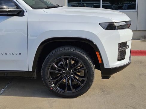 New 2026 Jeep Grand Wagoneer L Summit AWD/4WD image 6
