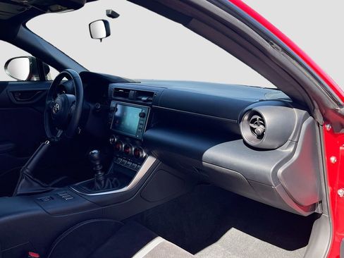 Used 2023 Toyota GR86 Premium RWD image 27
