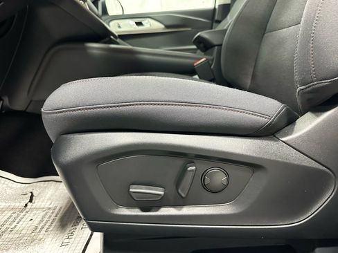 Used 2025 Ford Explorer Active image 12