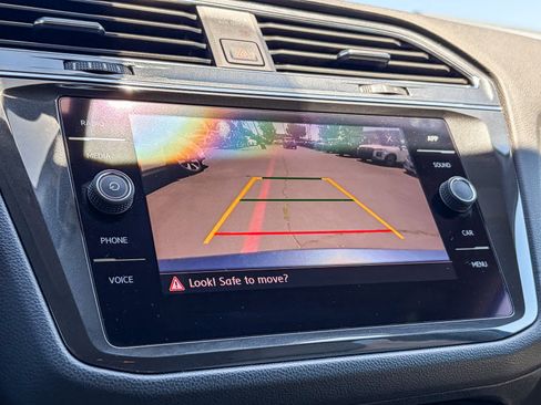 Used 2019 Volkswagen Tiguan SE FWD image 23