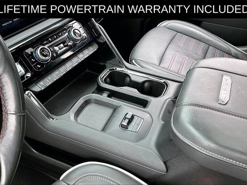 Used 2024 GMC Sierra 2500 AT4X AWD/4WD image 17