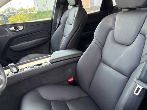 Certified 2025 Volvo XC60 T8 Plus w/ Protection Package Premier AWD/4WD image 17