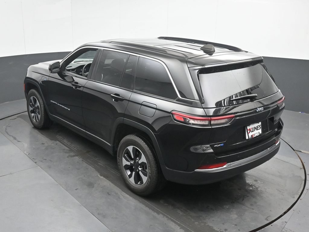 Used 2024 Jeep Grand Cherokee Limited 4xe AWD/4WD image 38