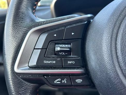 Used 2018 Subaru Crosstrek 2.0i Premium w/ Moonroof Package AWD/4WD image 18