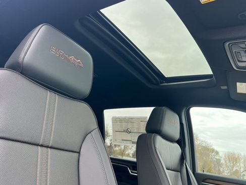 New 2026 Chevrolet Silverado 2500 High Country w/ High Country Premium Package AWD/4WD image 13