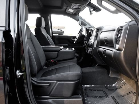 Used 2022 Chevrolet Silverado 1500 Custom w/ Safety Confidence Package image 33