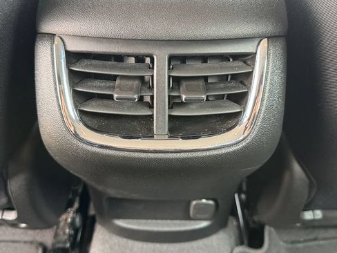 Used 2024 Chevrolet Malibu LT FWD image 38