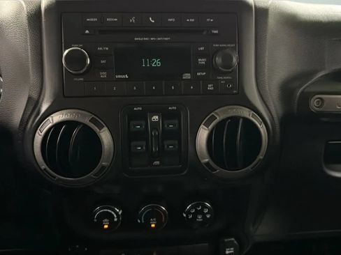 Used 2016 Jeep Wrangler Unlimited Sport w/ Quick Order Package 24S AWD/4WD image 14