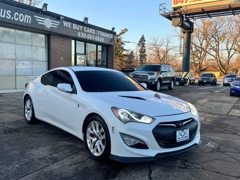 Used 2016 Hyundai Genesis 3.8 image 10
