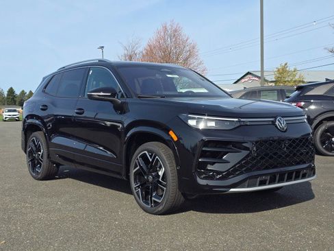 New 2026 Volkswagen Tiguan SEL R-Line AWD/4WD image 1