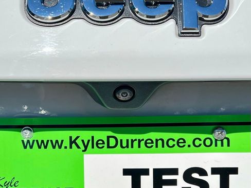 Used 2024 Jeep Compass Limited image 6