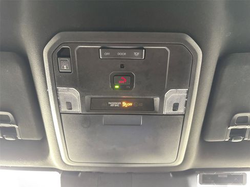 Certified 2024 Toyota Tacoma SR5 AWD/4WD image 6