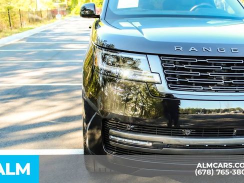 Used 2025 Land Rover Range Rover SE AWD/4WD image 12