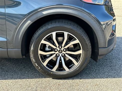 Used 2022 Ford Explorer ST-Line w/ Class IV Trailer Tow Package image 12